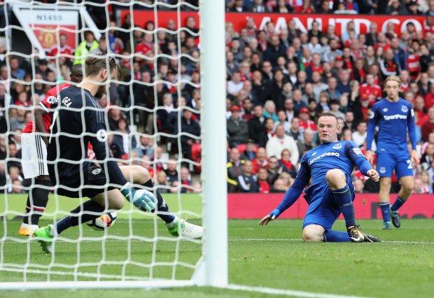 Manchester United v Everton - Premier League - Old Trafford